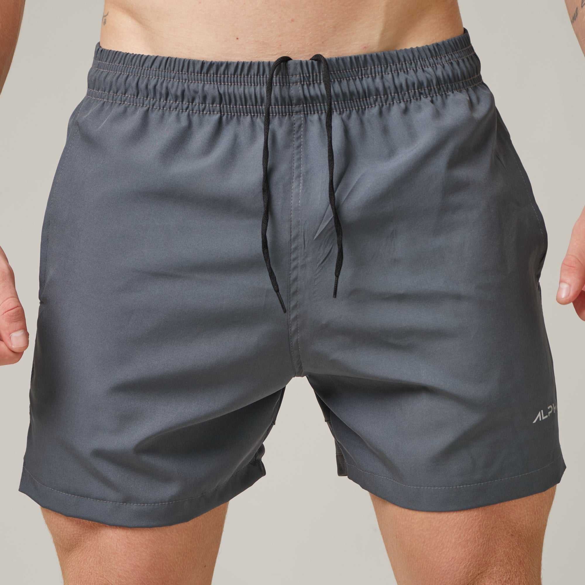 Short Aero Pulse Fluid Cinza
